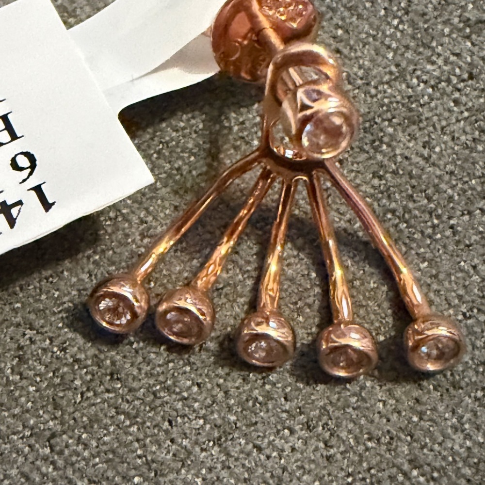 New with Tags EF Collection  14 Carat Rose Gold Diamond  Single Earring - Picture 3 of 5